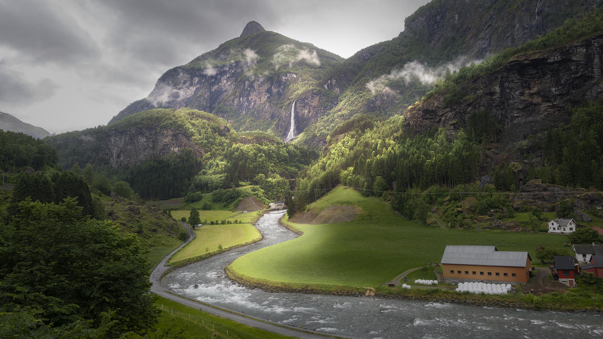 Flam Waterfall 