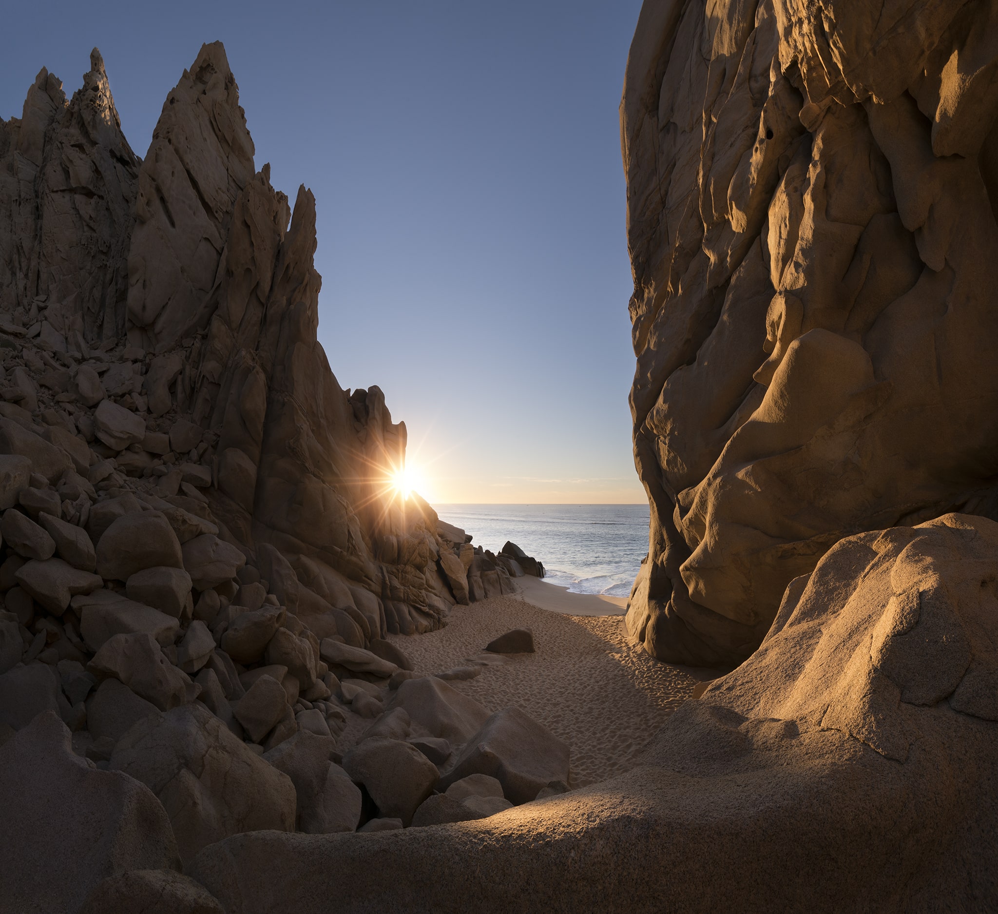 Cabo rocky shorline